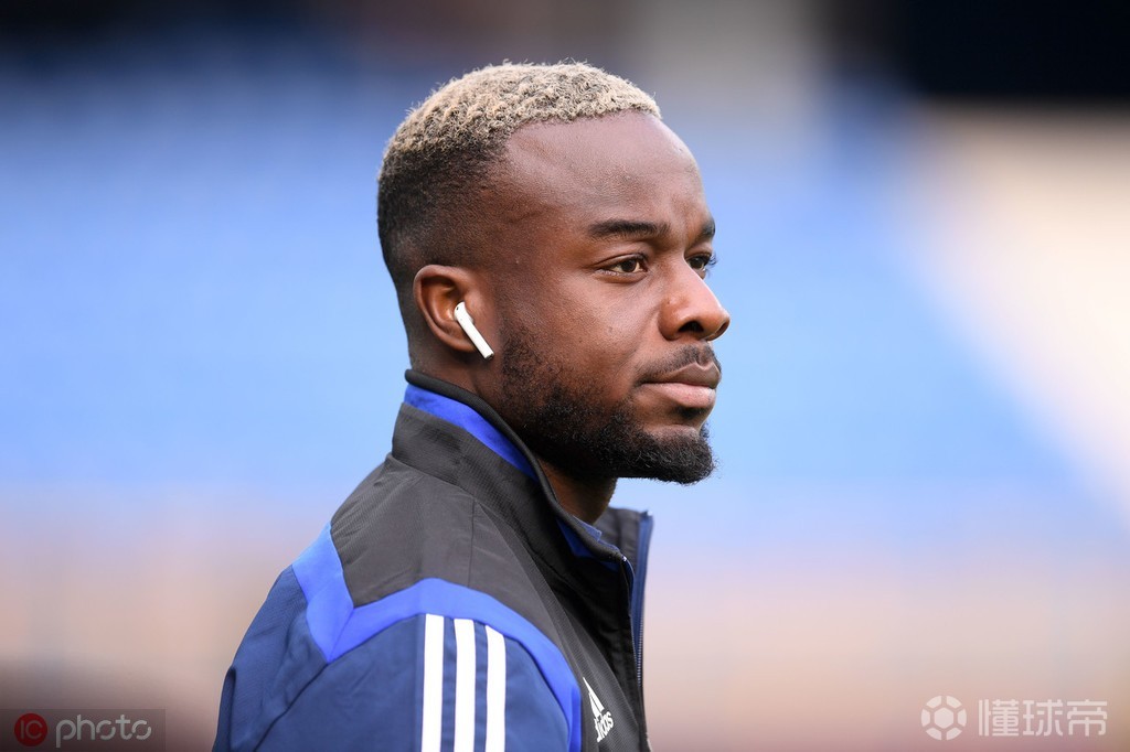 科尔内科尔内拉埃尔普拉特球场